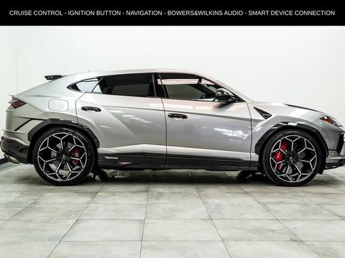 Used 2024 Lamborghini Urus Performante AWD/4WD image 6