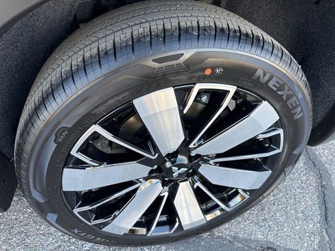 New 2026 Mitsubishi Outlander SE FWD image 11