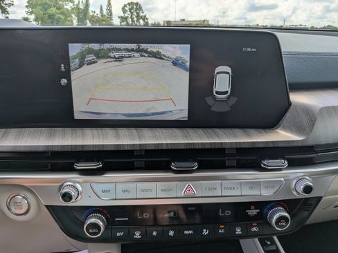 Used 2023 Kia Telluride EX w/ EX Captain's Chair Package FWD image 25
