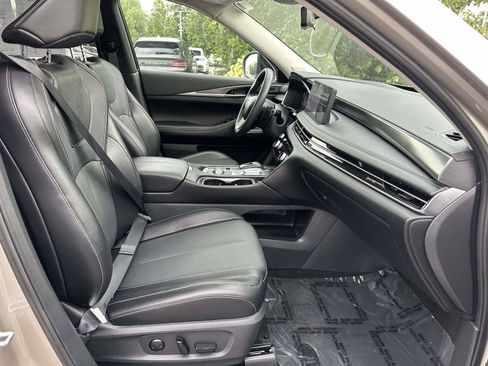 Used 2025 INFINITI QX60 Luxe w/ Vision Package AWD/4WD image 41