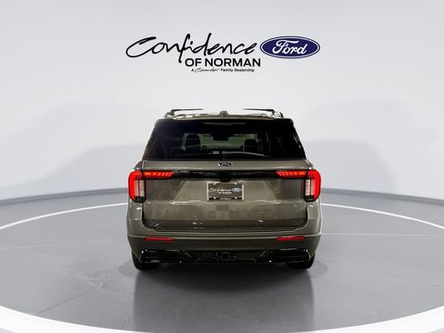 New 2026 Ford Explorer ST-Line w/ ST-Line Street Pack RWD image 7