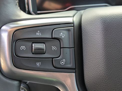 Used 2025 Chevrolet Silverado 1500 LT image 16