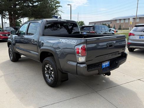 Used 2023 Toyota Tacoma TRD Off-Road w/ Advanced Technology Package AWD/4WD image 6
