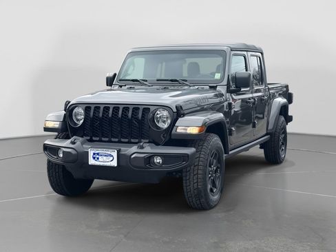 Used 2021 Jeep Gladiator Willys image 2