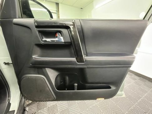 Used 2023 Toyota 4Runner TRD Off-Road AWD/4WD image 11