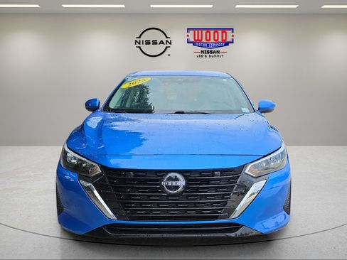 Used 2025 Nissan Sentra SV FWD image 6