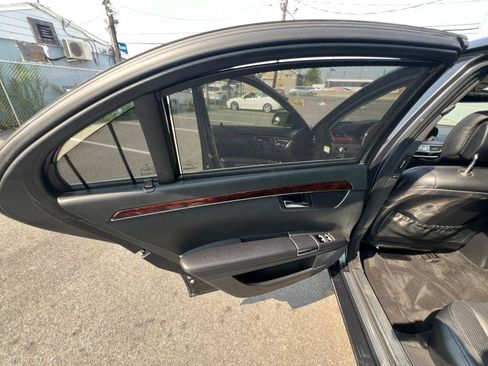 Used 2013 Mercedes-Benz S 550 4MATIC image 15