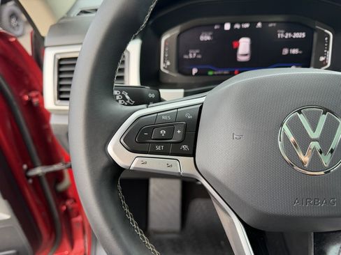 Used 2021 Volkswagen Atlas SEL image 16