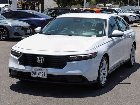 Used 2025 Honda Accord LX image 3