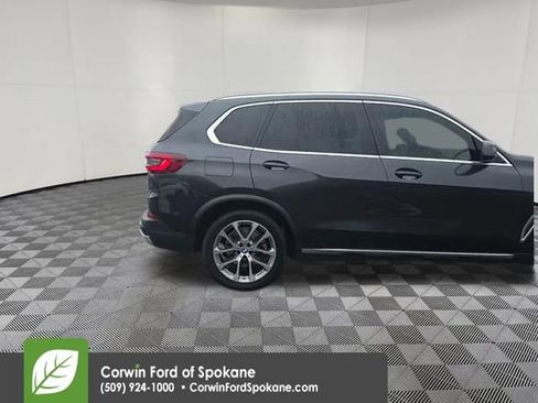 Used 2022 BMW X5 xDrive40i image 3