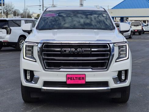 Used 2021 GMC Yukon SLT image 2