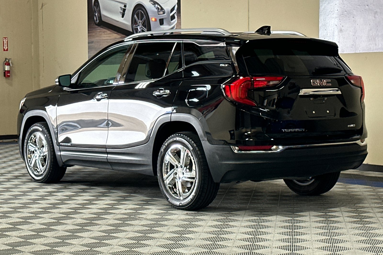 Used 2021 GMC Terrain SLT AWD/4WD image 6