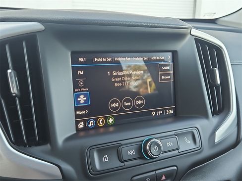 Used 2024 GMC Terrain SLE image 21