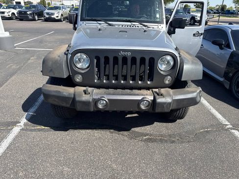 Used 2016 Jeep Wrangler Sport AWD/4WD image 2