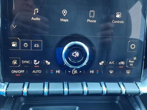 Certified 2025 GMC Acadia Elevation image 10