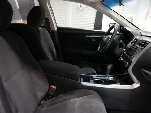 Used 2013 Nissan Altima 2.5 S image 18
