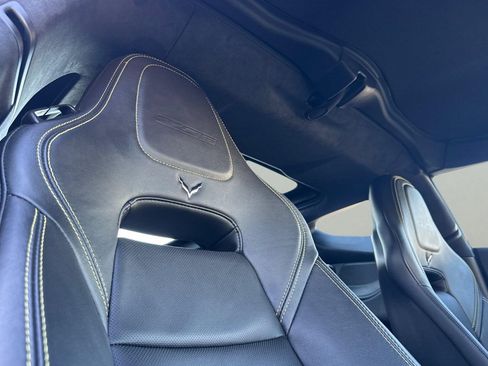 Used 2016 Chevrolet Corvette Z06 w/ 3LZ Preferred Equipment Group image 19