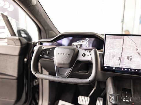 Used 2022 Tesla Model X AWD/4WD image 32