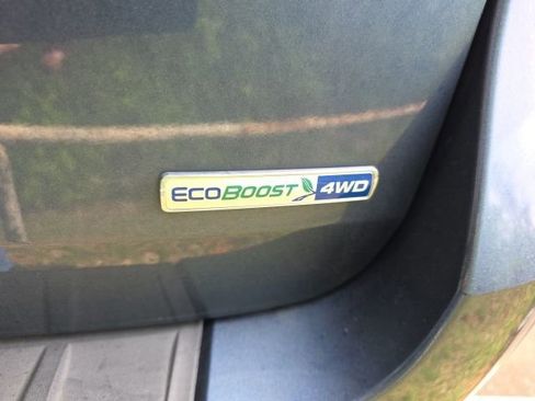 Used 2020 Ford Explorer XLT w/ Equipment Group 202A AWD/4WD image 13