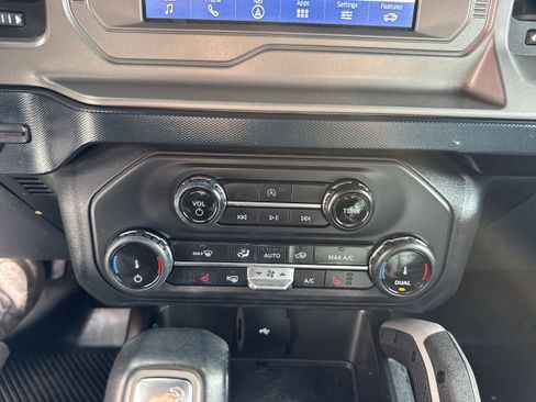 Used 2022 Ford Bronco Outer Banks AWD/4WD image 20