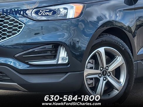 Certified 2023 Ford Edge SEL w/ Convenience Package AWD/4WD image 3