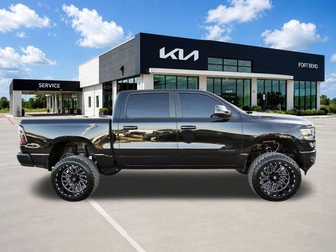 Used 2023 RAM 1500 Big Horn AWD/4WD image 4