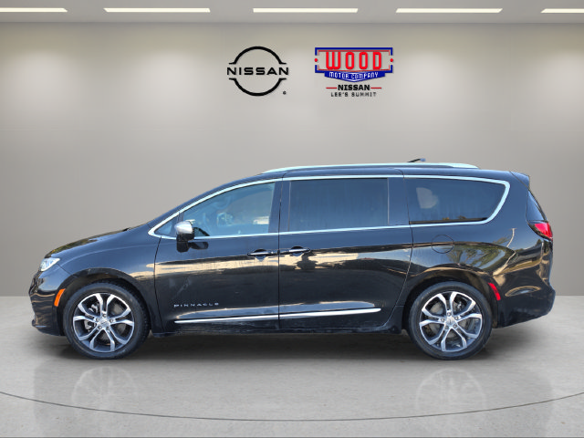 Used 2021 Chrysler Pacifica Pinnacle AWD/4WD image 5