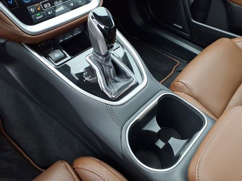 Certified 2025 Subaru Outback Touring w/ Popular Package #2 image 12