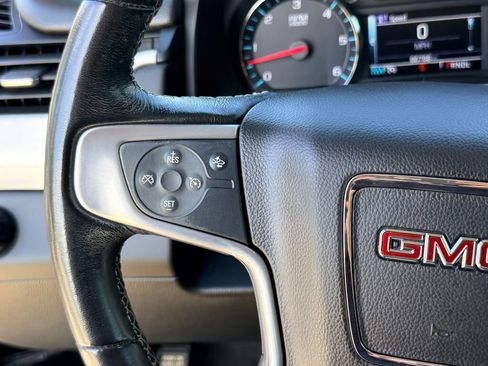 Used 2019 GMC Yukon XL SLE w/ Convenience Package image 30