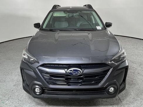 Used 2025 Subaru Outback Premium AWD/4WD image 8