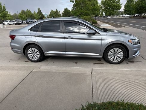 Used 2019 Volkswagen Jetta S FWD image 4
