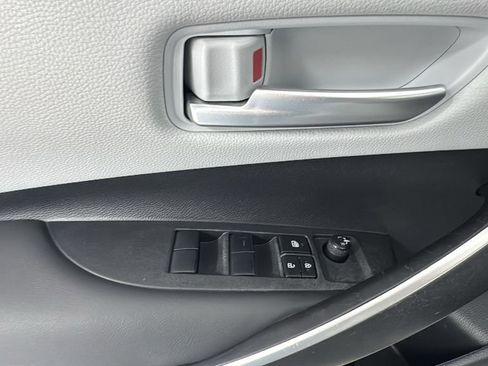 Used 2023 Toyota Corolla SE w/ Carpet Mat Package (TMS) image 17