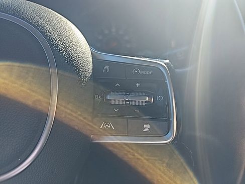 Used 2023 Kia Sorento EX image 22