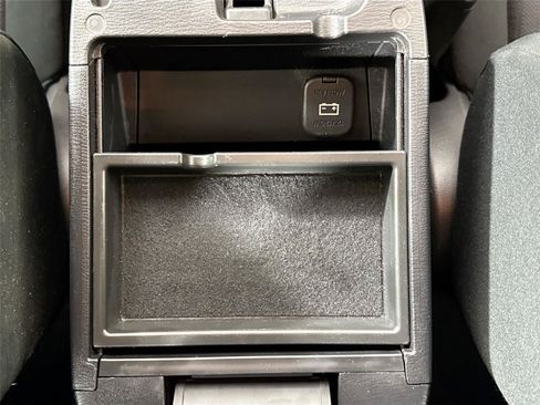 Used 2015 MAZDA MAZDA3 i Sport FWD image 29