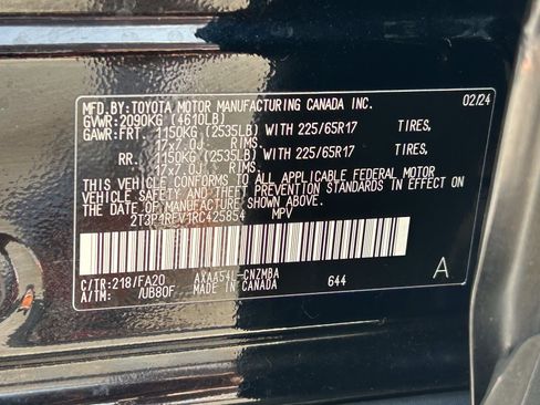 Used 2024 Toyota RAV4 XLE w/ Weather Package AWD/4WD image 29