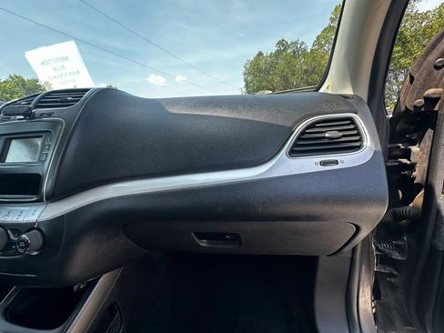 Used 2015 Dodge Journey American Value Package w/ Flexible Seating Group FWD image 35