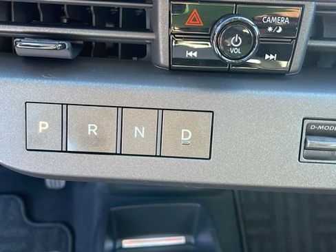 New 2026 Nissan Leaf Platinum+ w/ Cargo Package (Platinum+) image 23