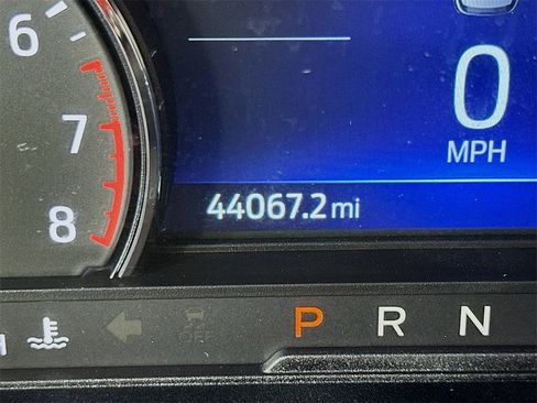 Used 2022 Ford Explorer XLT w/ Equipment Group 202A image 35