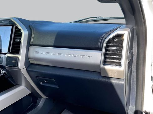 Used 2022 Ford F350 Lariat w/ Lariat Ultimate Package AWD/4WD image 17