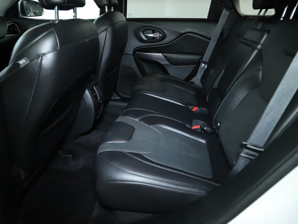 Used 2019 Jeep Cherokee Limited AWD/4WD image 14