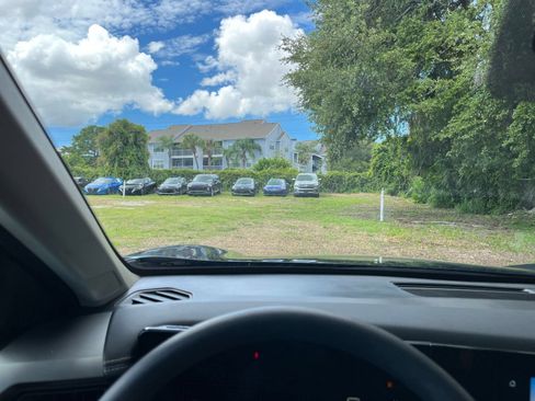 Used 2026 Nissan Kicks SV FWD image 31