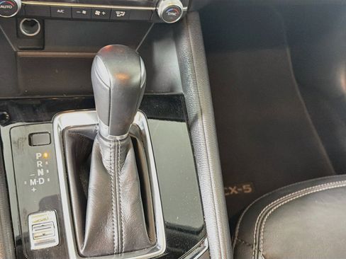 Used 2025 MAZDA CX-5 AWD 2.5 S w/ Preferred Package image 23