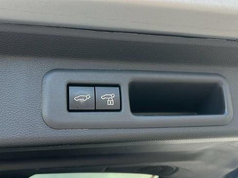 Used 2024 Toyota Sequoia Platinum AWD/4WD image 25