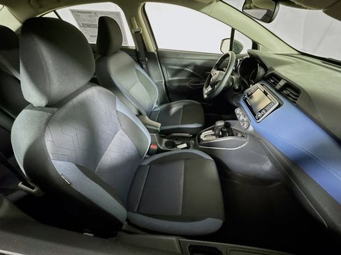 Used 2025 Nissan Versa SV w/ Trunk Package image 24