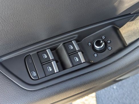 Used 2018 Audi A4 2.0T allroad Premium Plus image 19