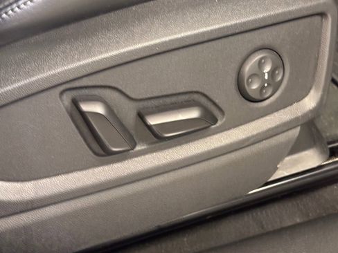 Used 2020 Audi SQ5 Premium Plus w/ Premium Plus Package image 30