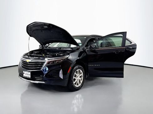 Used 2022 Chevrolet Equinox LT w/ LPO, Floor Liner Package AWD/4WD image 16