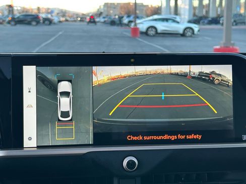 Used 2023 Toyota Crown Platinum image 20