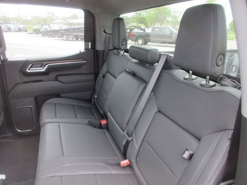 New 2026 GMC Sierra 1500 SLT w/ SLT Convenience Package AWD/4WD image 14