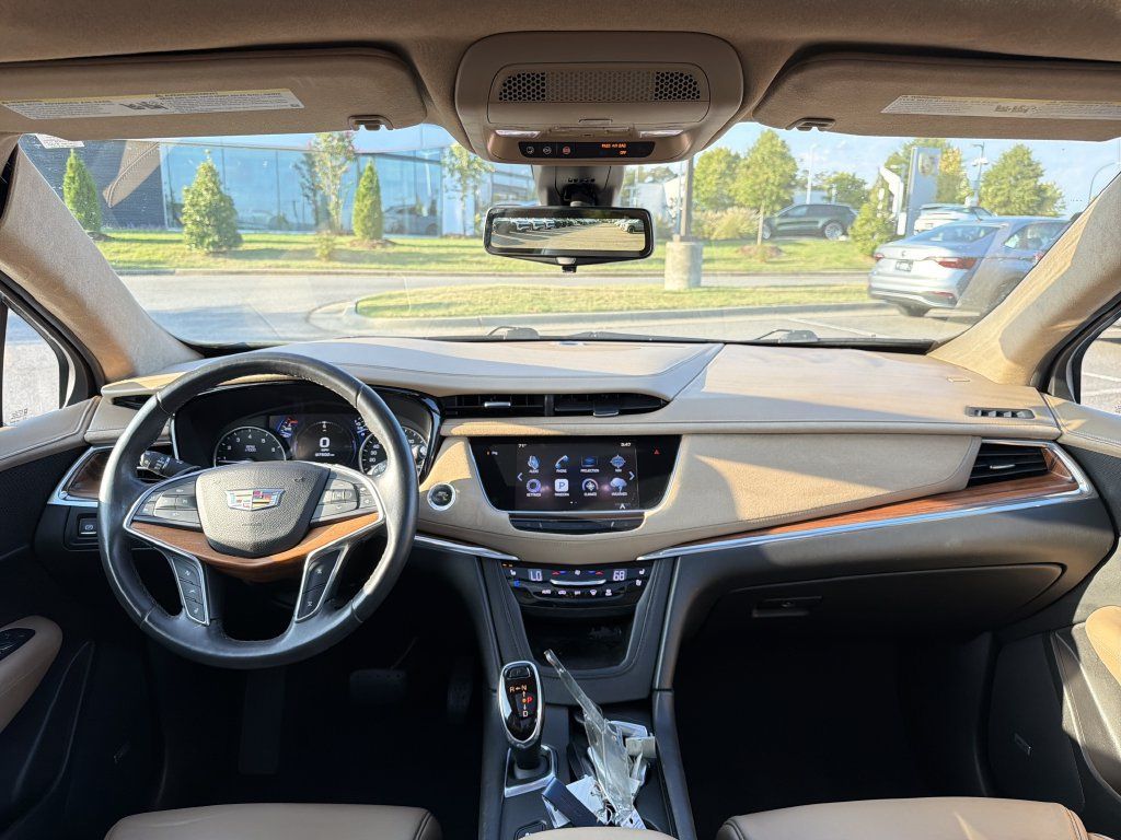 Used 2017 Cadillac XT5 Platinum AWD/4WD image 20